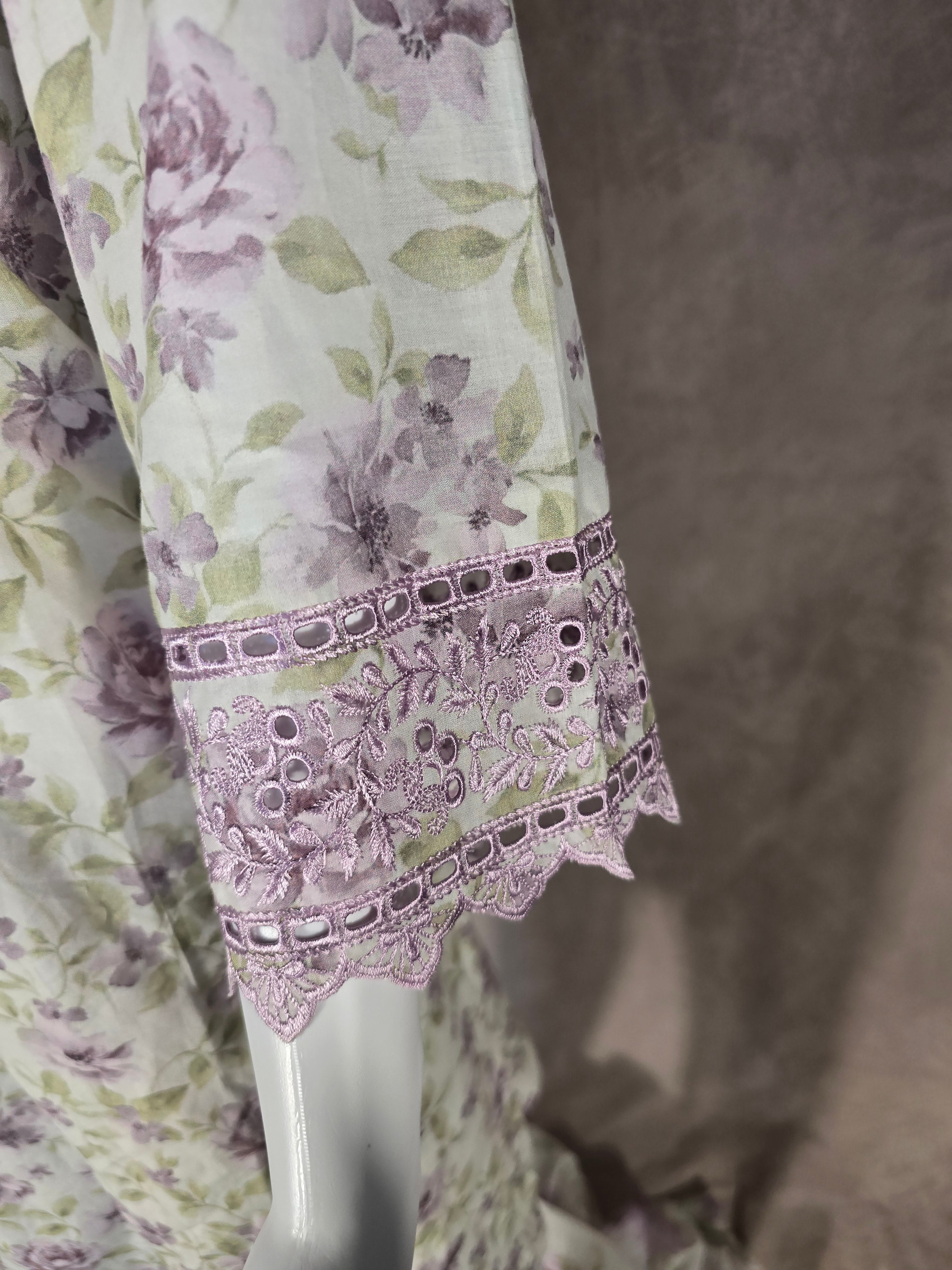 Soft Lilac Rose 3-Piece Suit