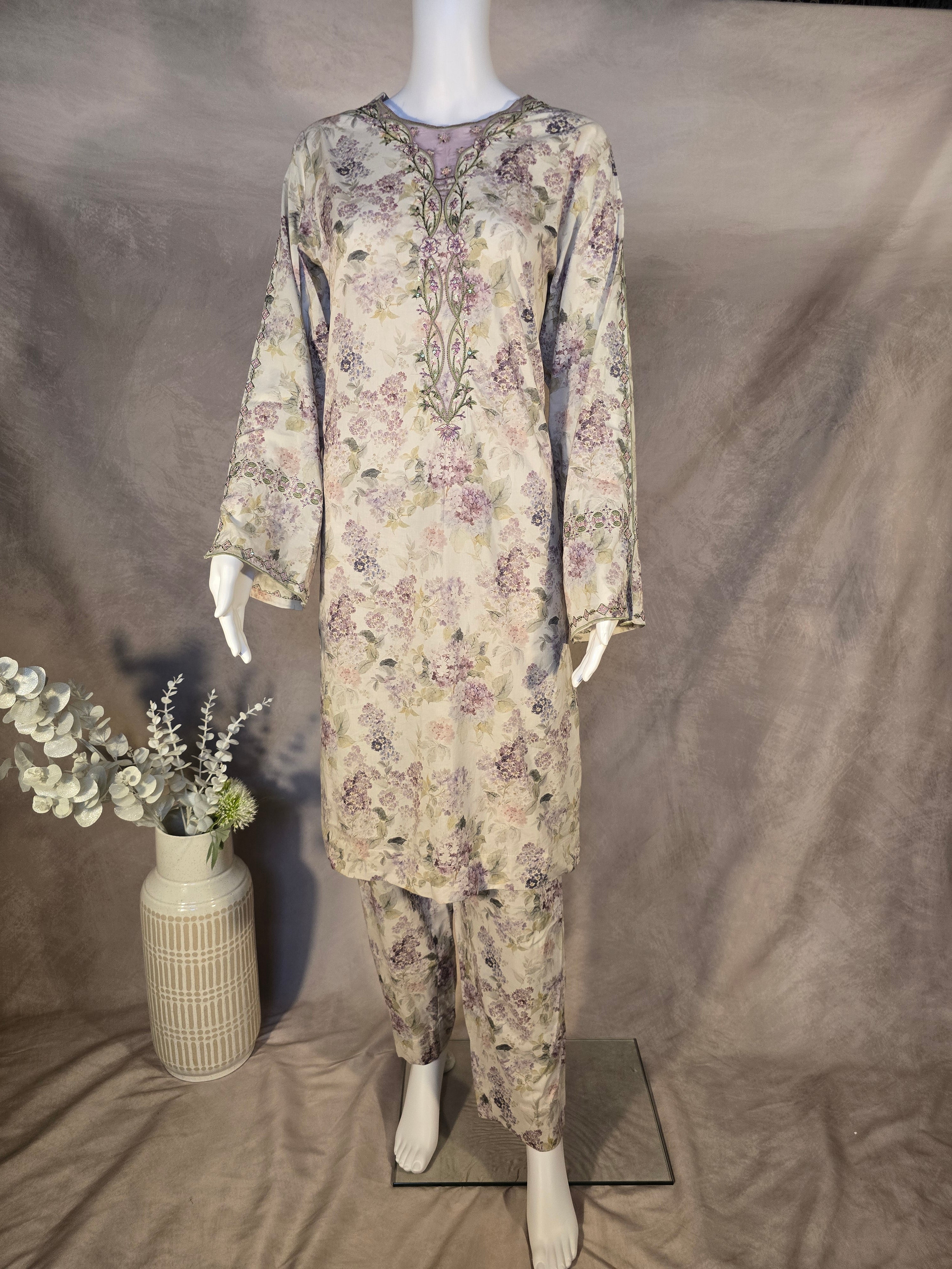 Ivory Floral 2-Piece Coord Set