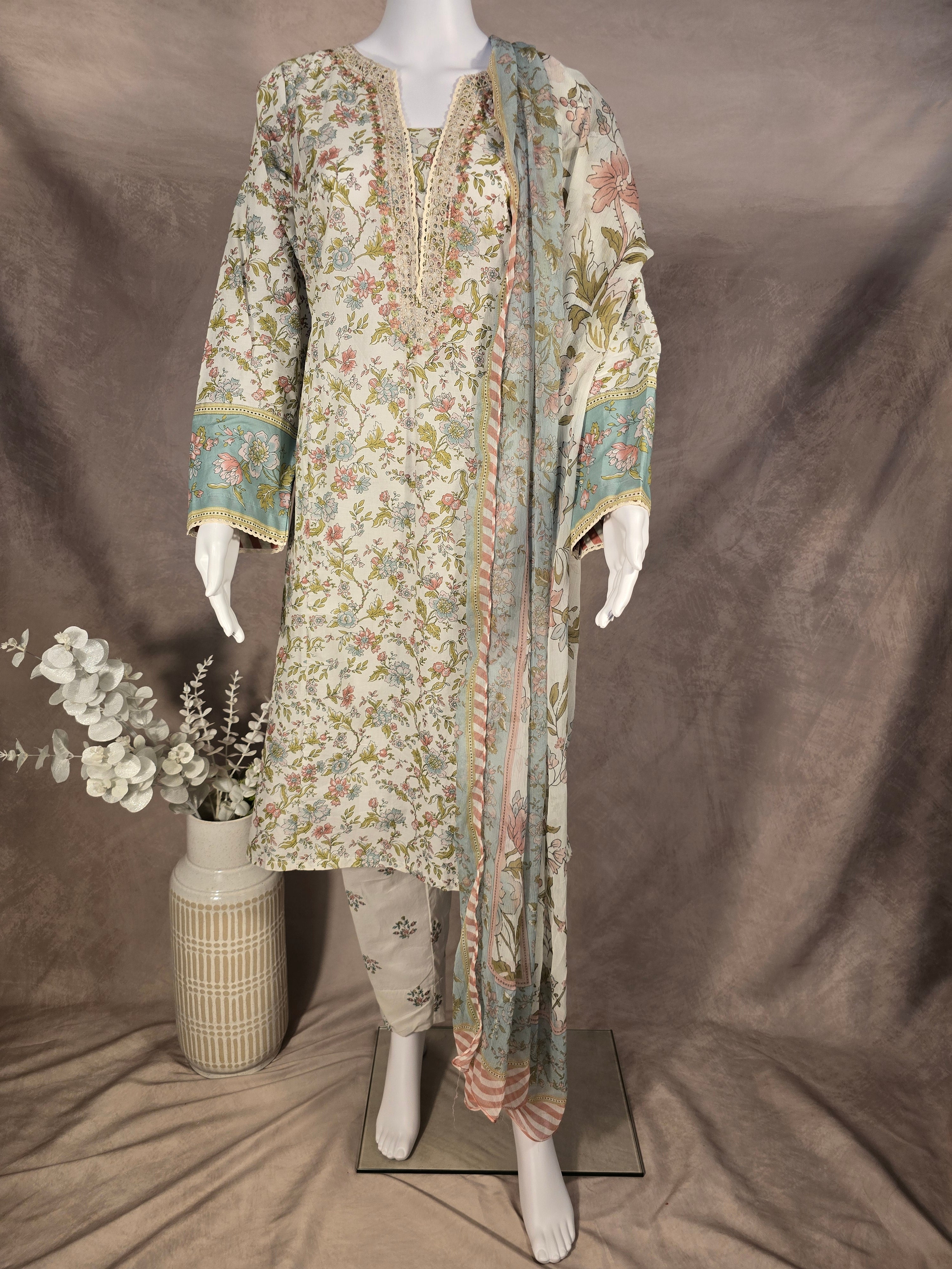 Meadow Bloom Print 3-Piece Suit